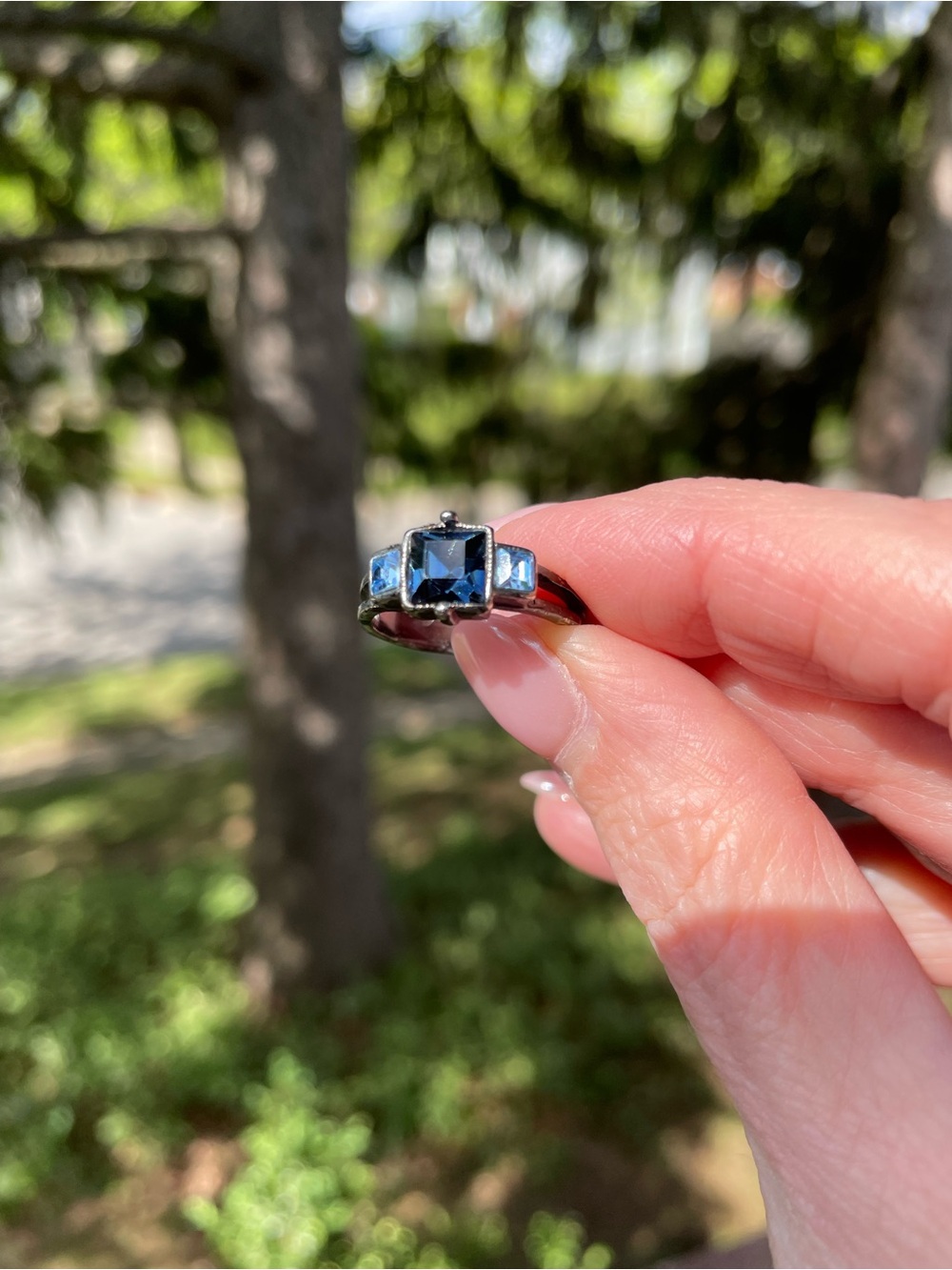 Elegant Cocktail Ring with Dark and Light Blue Stones in Dark Metal Finish, 7 - Picture 5 of 12